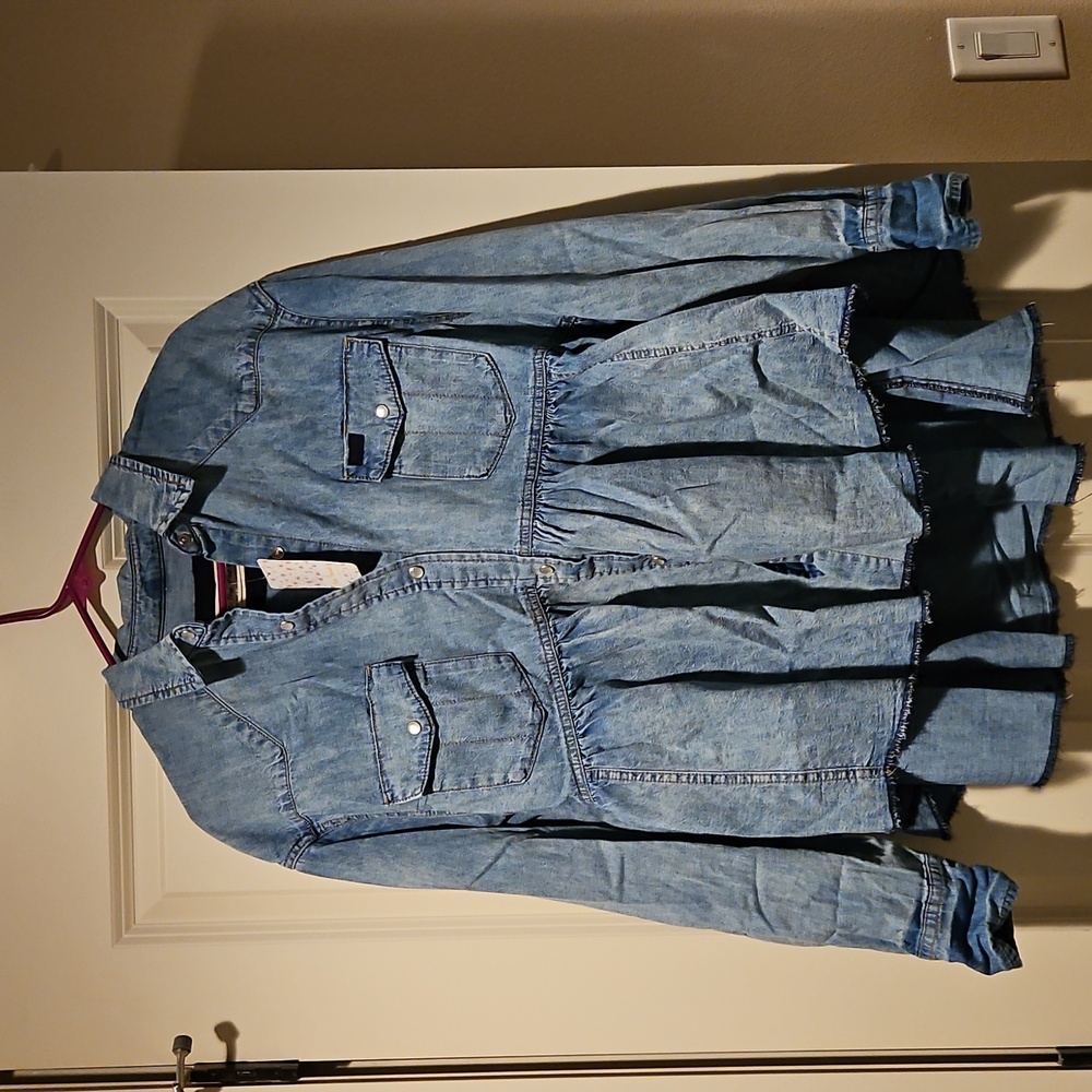 Free People Dylan Babydoll Shacket Snap Front High Low Hem Chambrey Size Sm NWT - Picture 2 of 16
